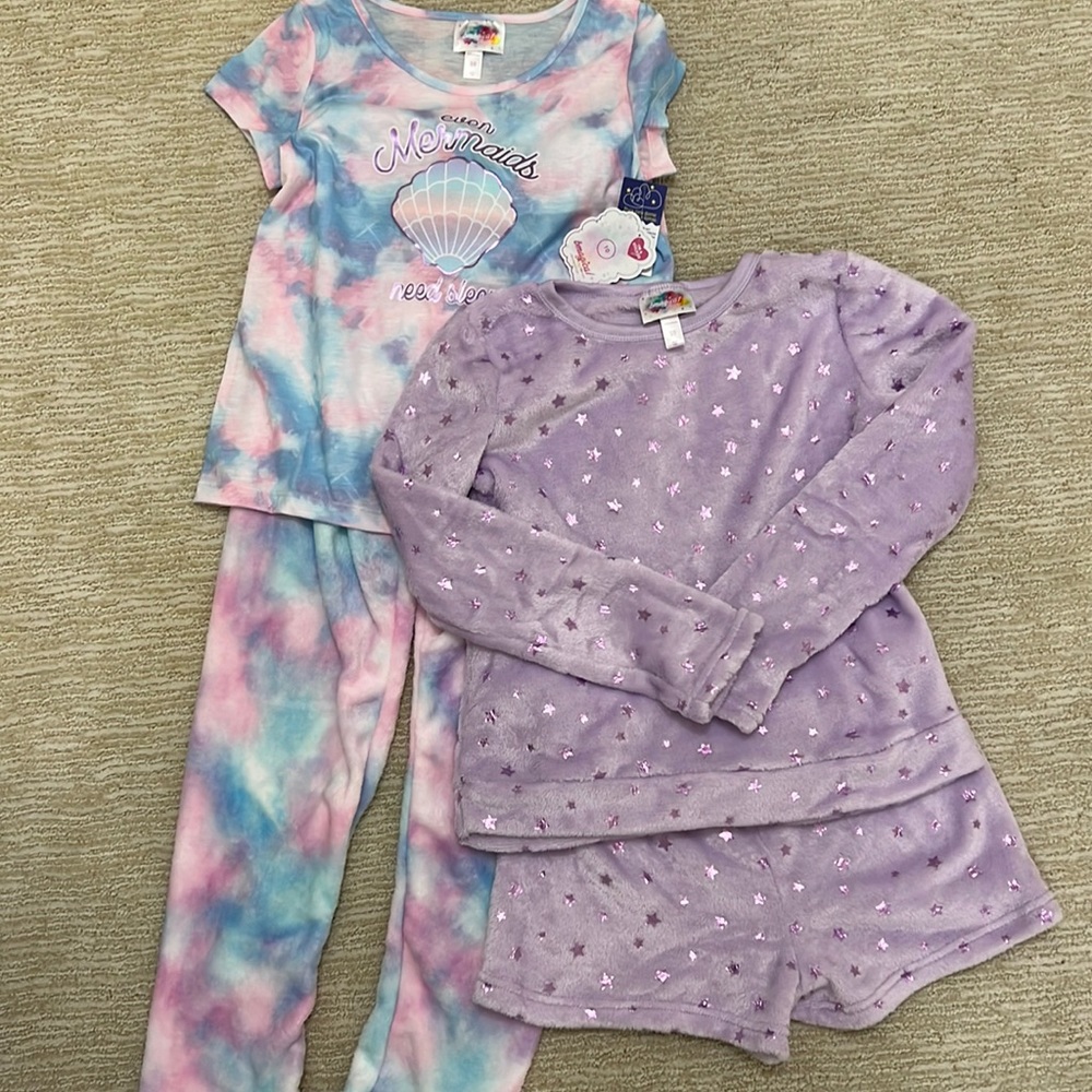 4 piece Girls Pajama sets size 10
